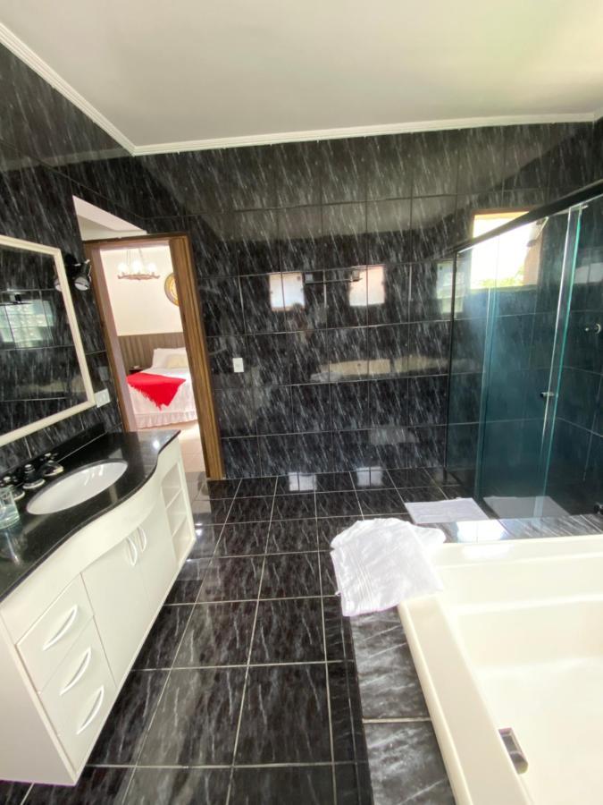 Bahan Suites Privativas - Ideal Para Casais ウバトゥバ エクステリア 写真