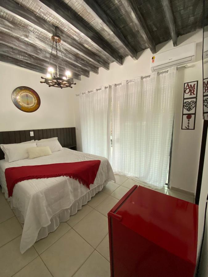 Bahan Suites Privativas - Ideal Para Casais ウバトゥバ エクステリア 写真