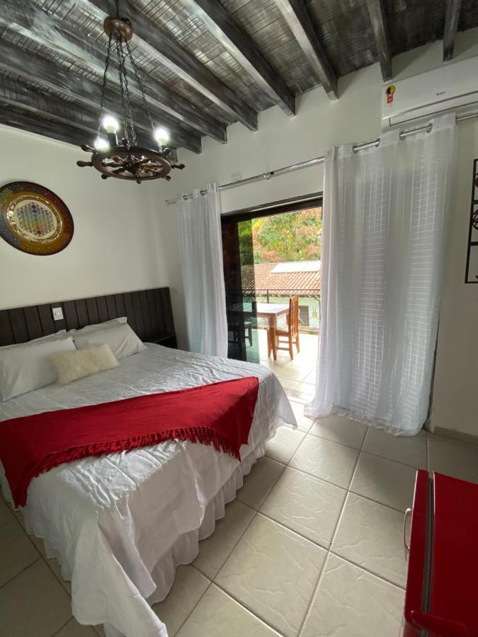 Bahan Suites Privativas - Ideal Para Casais ウバトゥバ エクステリア 写真