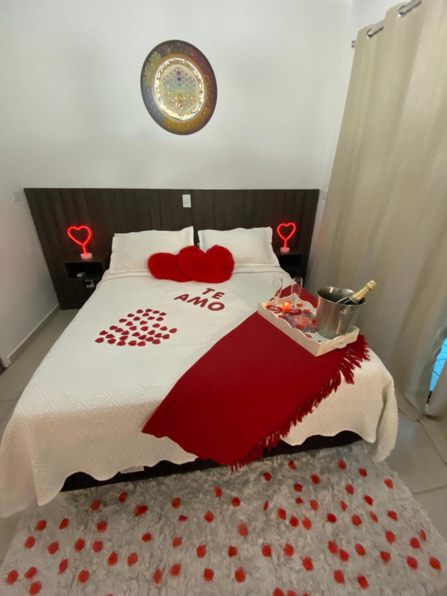 Bahan Suites Privativas - Ideal Para Casais ウバトゥバ エクステリア 写真