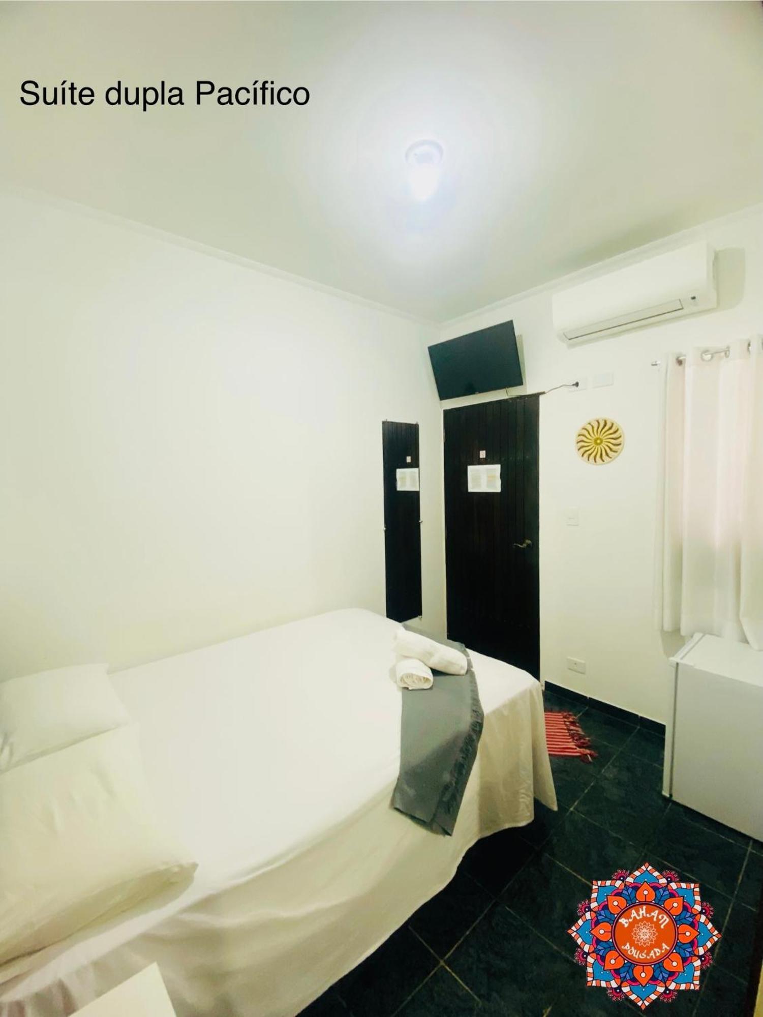Bahan Suites Privativas - Ideal Para Casais ウバトゥバ エクステリア 写真